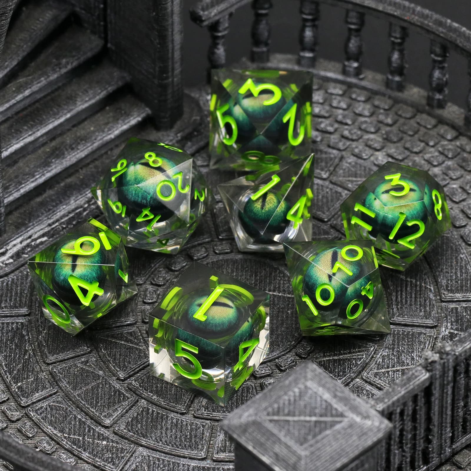 Set di dadi DND in resina ZHOORQI Dadi poliedrici per Dungeon e Dragon Gioco di ruolo Yahtzee Bar Pub Party Gioco da tavolo RPG