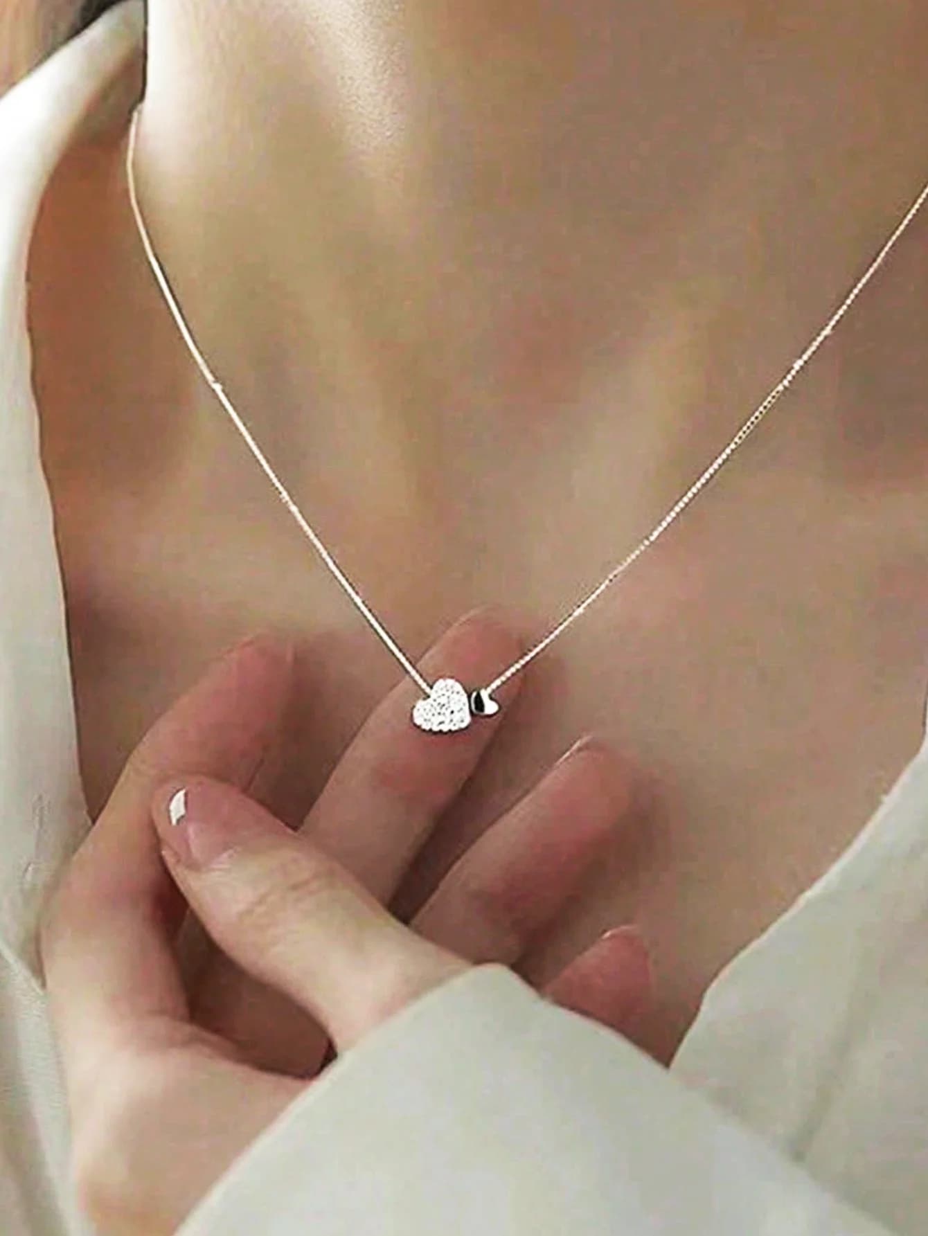 Collana con pendente a doppio cuore, elegante e semplice, con zirconi intarsiati, delicata e alla moda, per donna, ideale per feste e uso quotidiano.