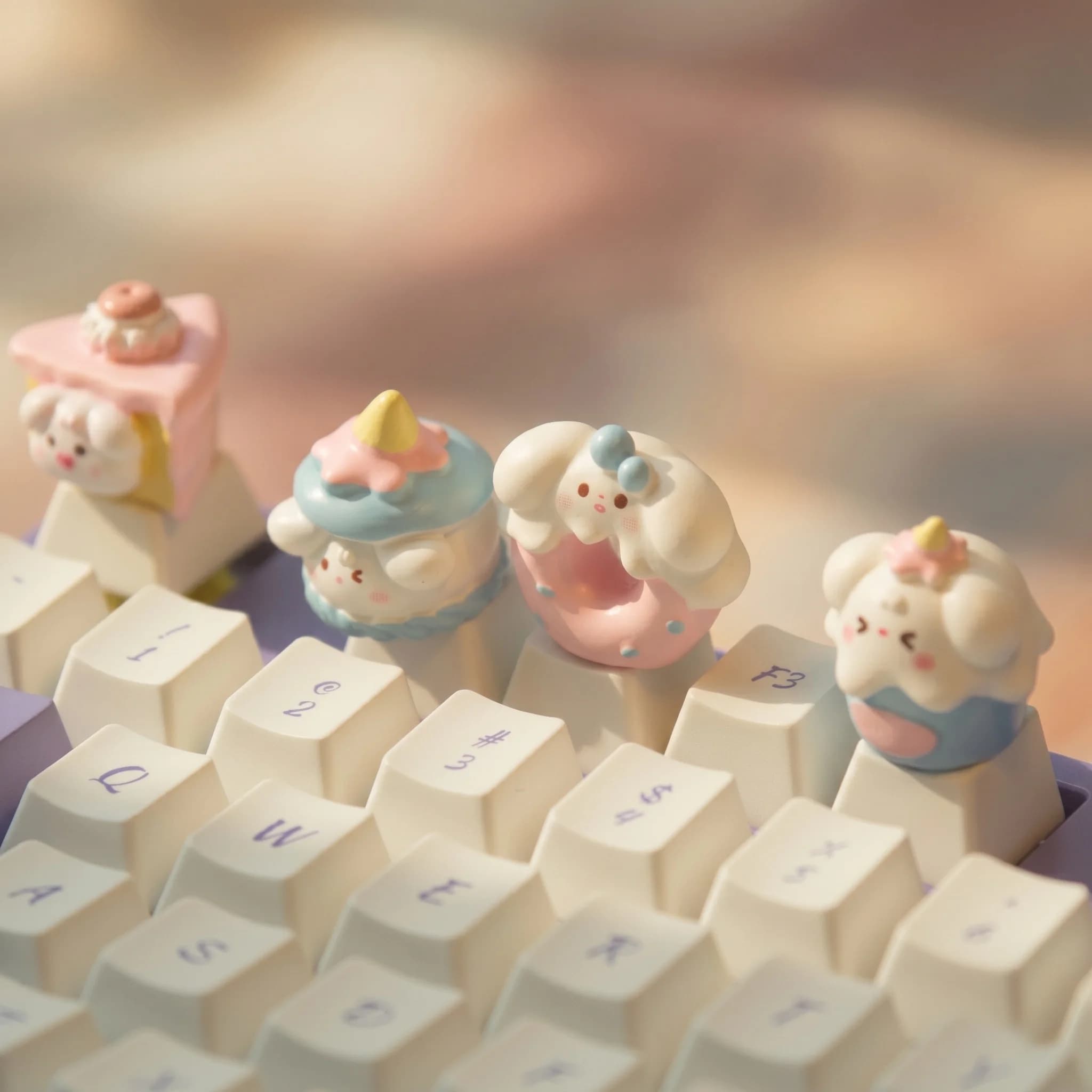 Set di Keycaps a Forma di Torta, Stile INS Estetico, Tasti 3D a Forma di Dessert, Gelato e Unicorno per Tastiera Meccanica Cherry MX da Gaming