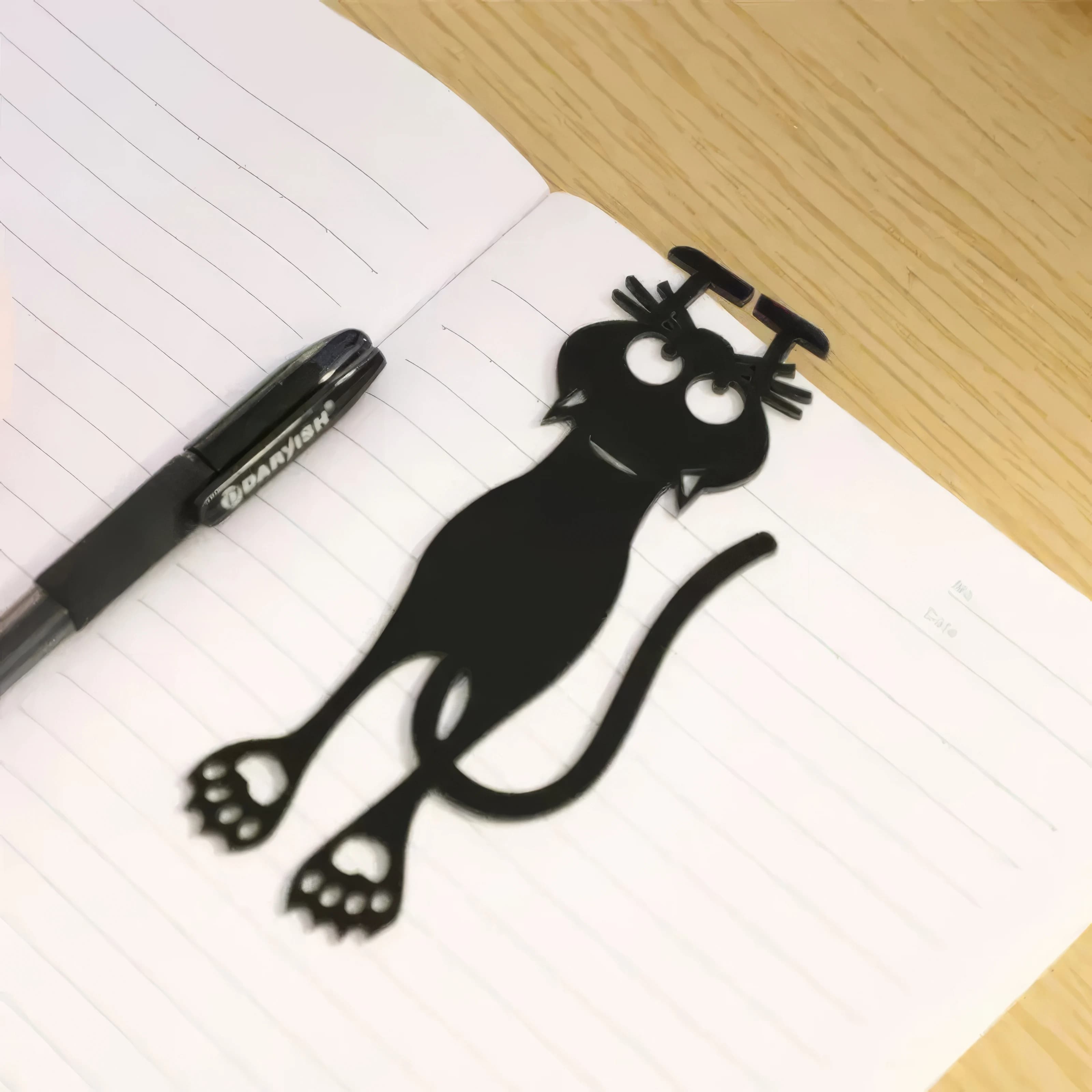 Black Cat 2/4 bookmarks, light and easy to carry, efficient to mark books pages, suitable for students and book fans