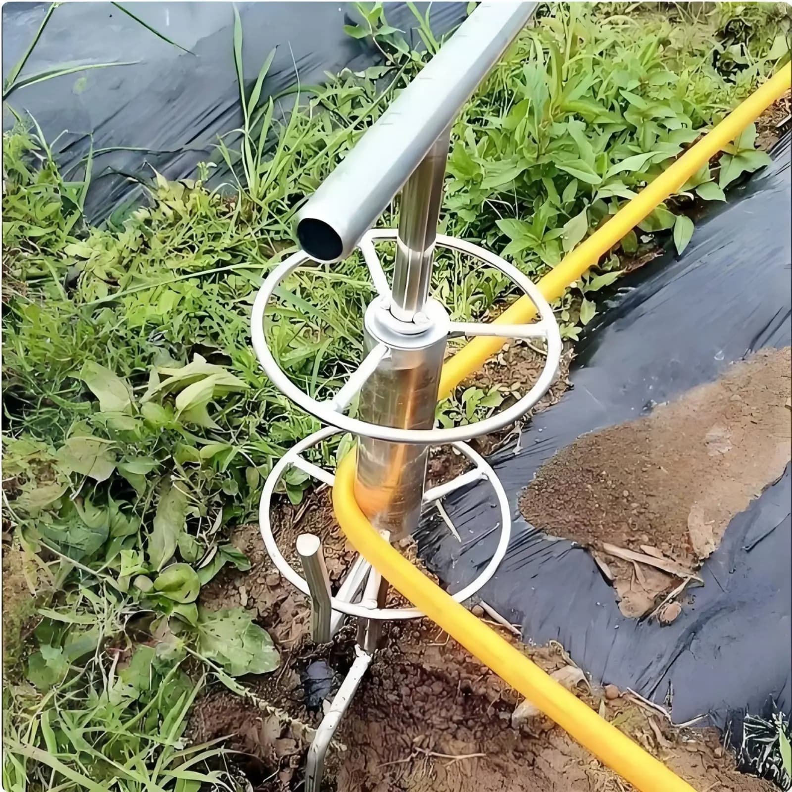 Rotating Hose Roller Stake Labor Saving Corner Hose Guide Stake Bearing Farmland Water Pipe Guide for Farmers,Gardeners, Orchard