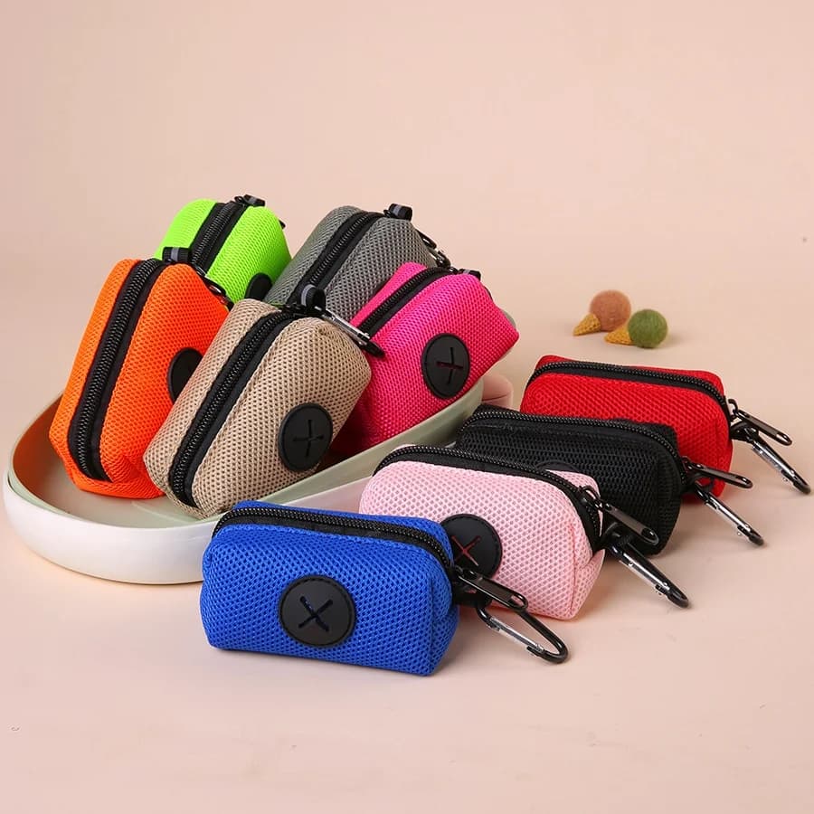 Dispenser per sacchetti per escrementi di cane Dispenser portatile per sacchetti di rifiuti per animali domestici Dispenser per sacchetti di rifiuti per cani alla moda di lusso Prodotti per la pulizia