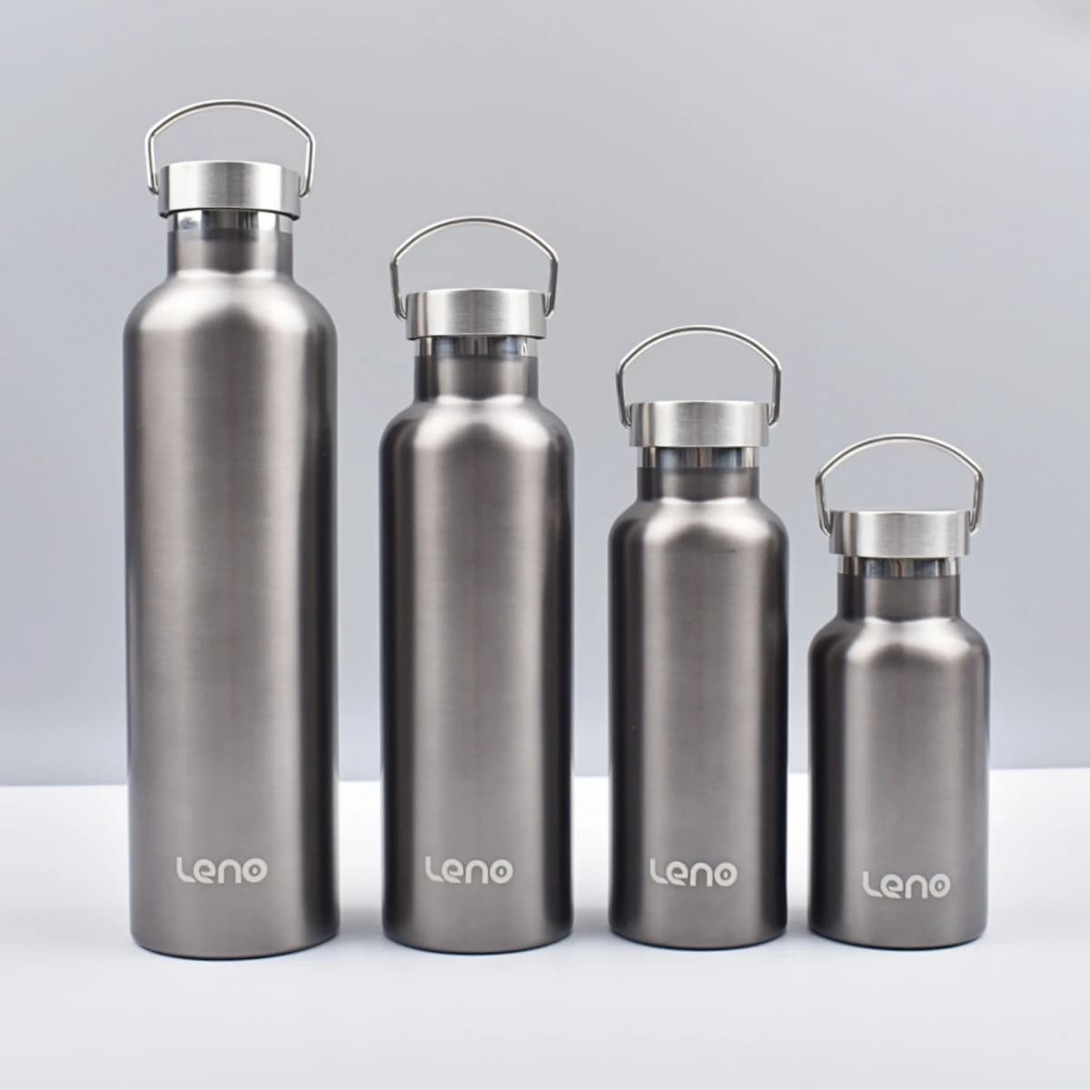 Bottiglia d'acqua sportiva in acciaio inossidabile da 350-1000 ml Bottiglia thermos portatile con bicchiere isolato sotto vuoto a doppia parete di grande capacità