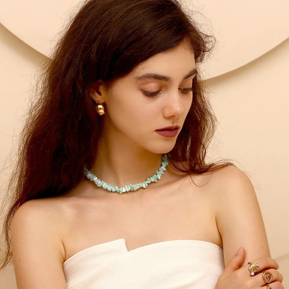 Vintage Stainless Steel Irregular Stone Necklace for Women Luxury Green Beaded Necklaces Boho Statement Jewelry Party Gift