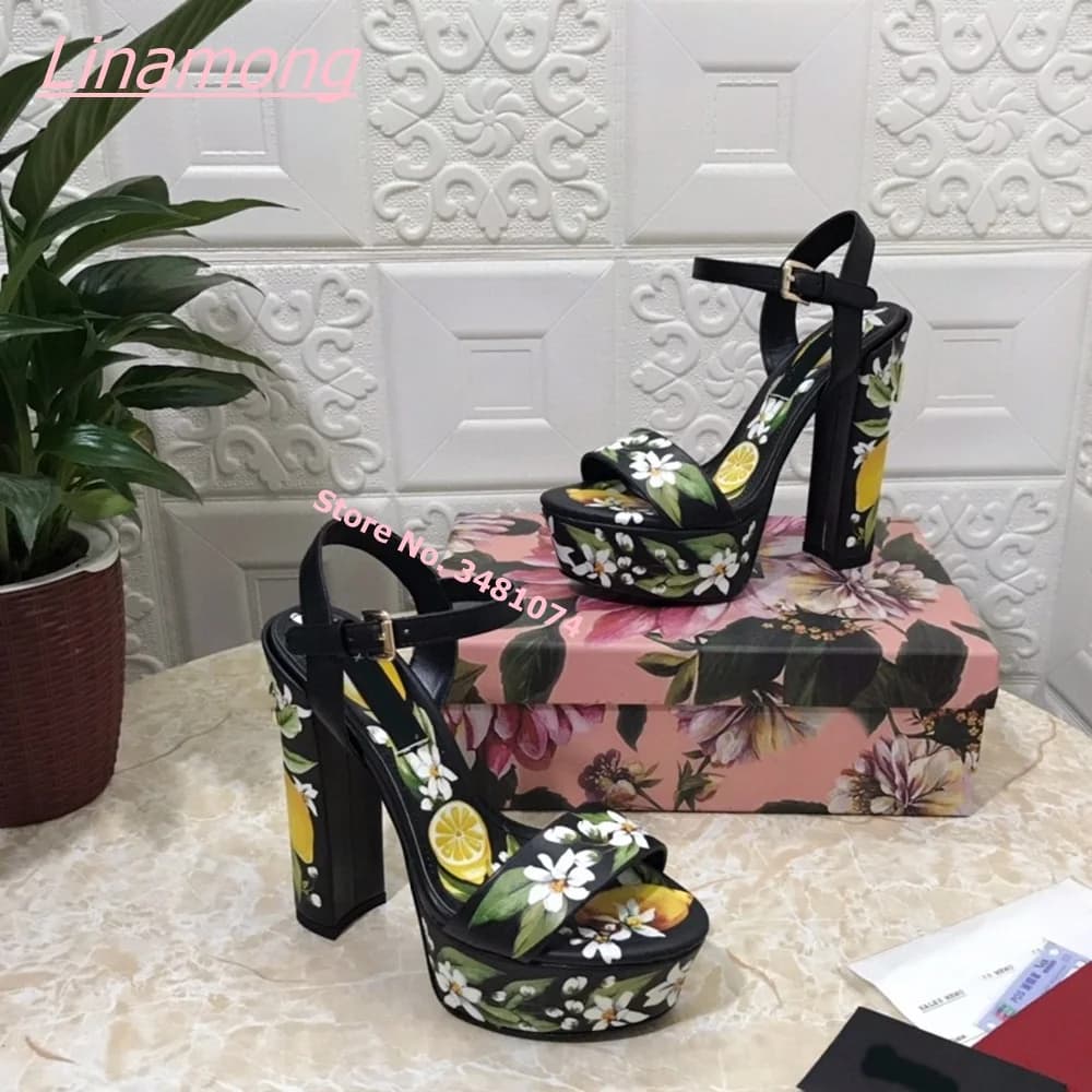2025 Summer New Luxury Women Sandals Print Open Toe Retro Square High Heel Buckle Leather Platform Free Shipping Party Shoes