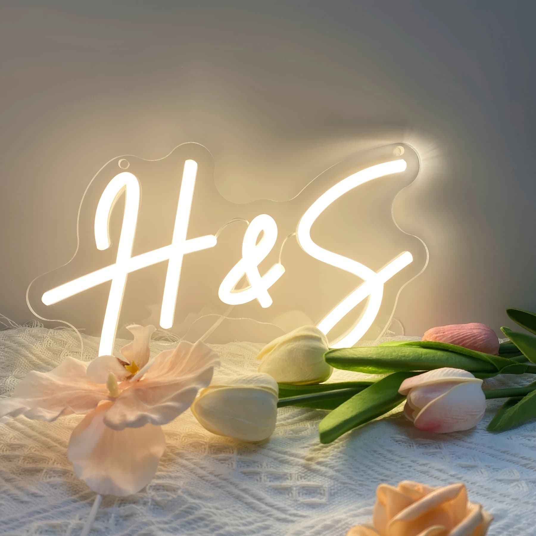 Insegna al Neon Personalizzata con 2 Iniziali, Insegna LED da Appendere a Parete/Porta per Stanze/Club, Regali per Matrimonio/Compleanno/Anniversario/Inaugurazione Casa