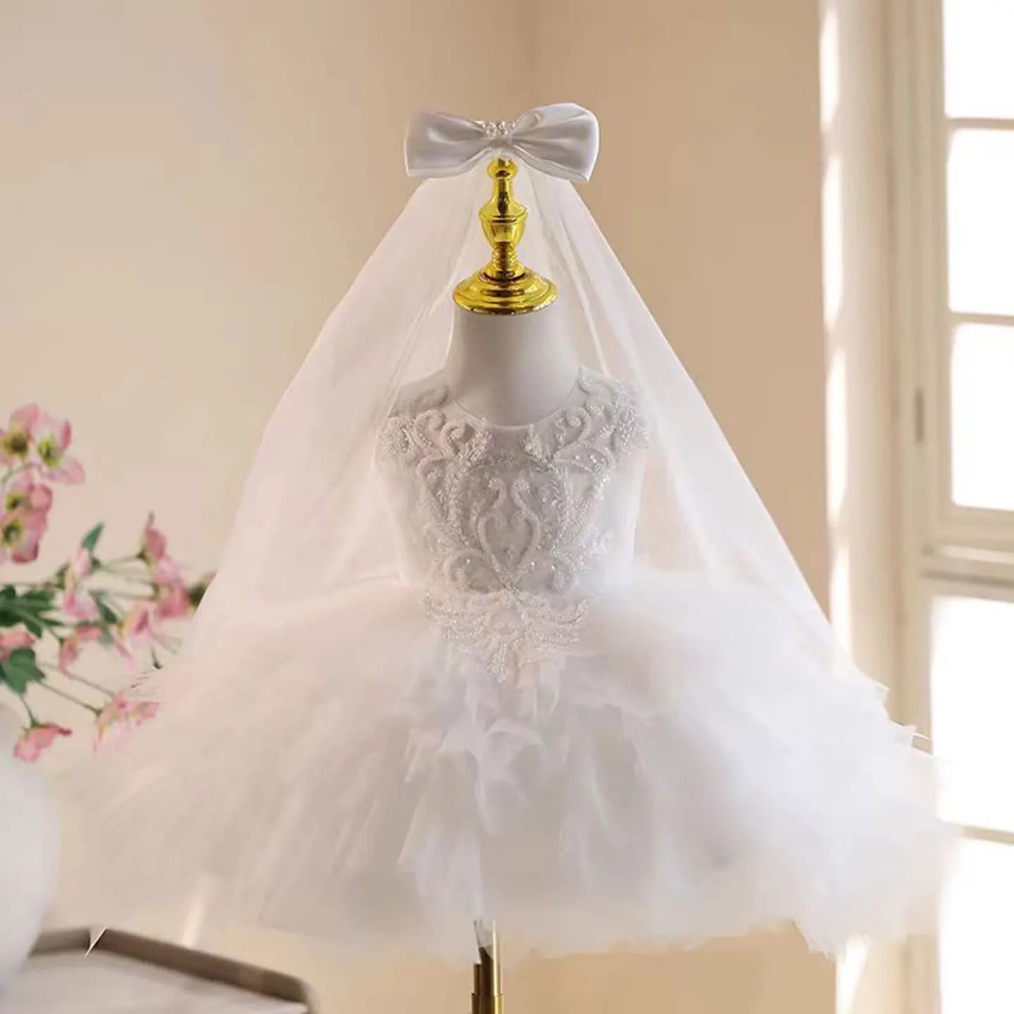 Dreamy Vow J856 Adorable O-Neckline Tulle Flower Girl Dress With Veil Sleeveless Wedding Birthday Party Knee Length Prom Gown