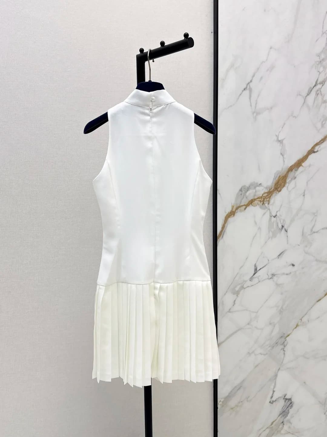 2026 Spring And Summer New French Qianjin Style Sleeveless Dress Bow Pleated Skirt Slimming