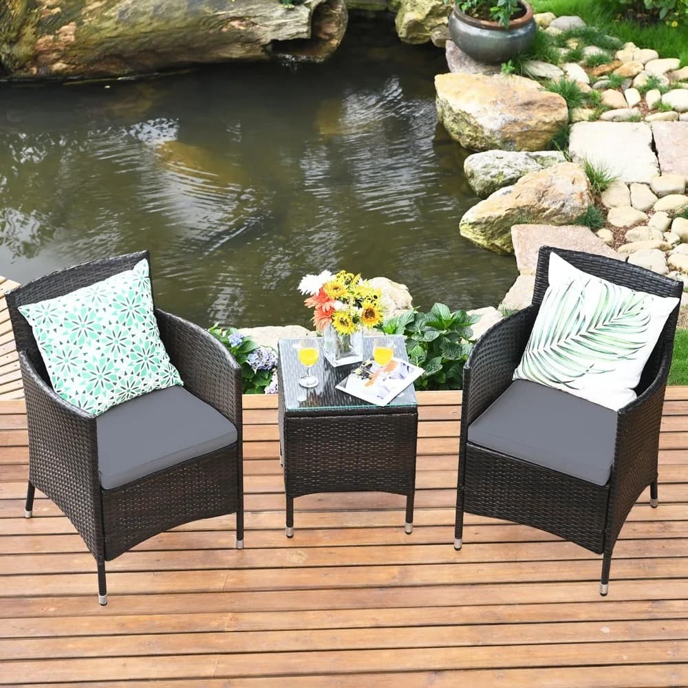 Set di mobili da giardino con 3 sedie e tavolo in rattan, con cuscino grigio