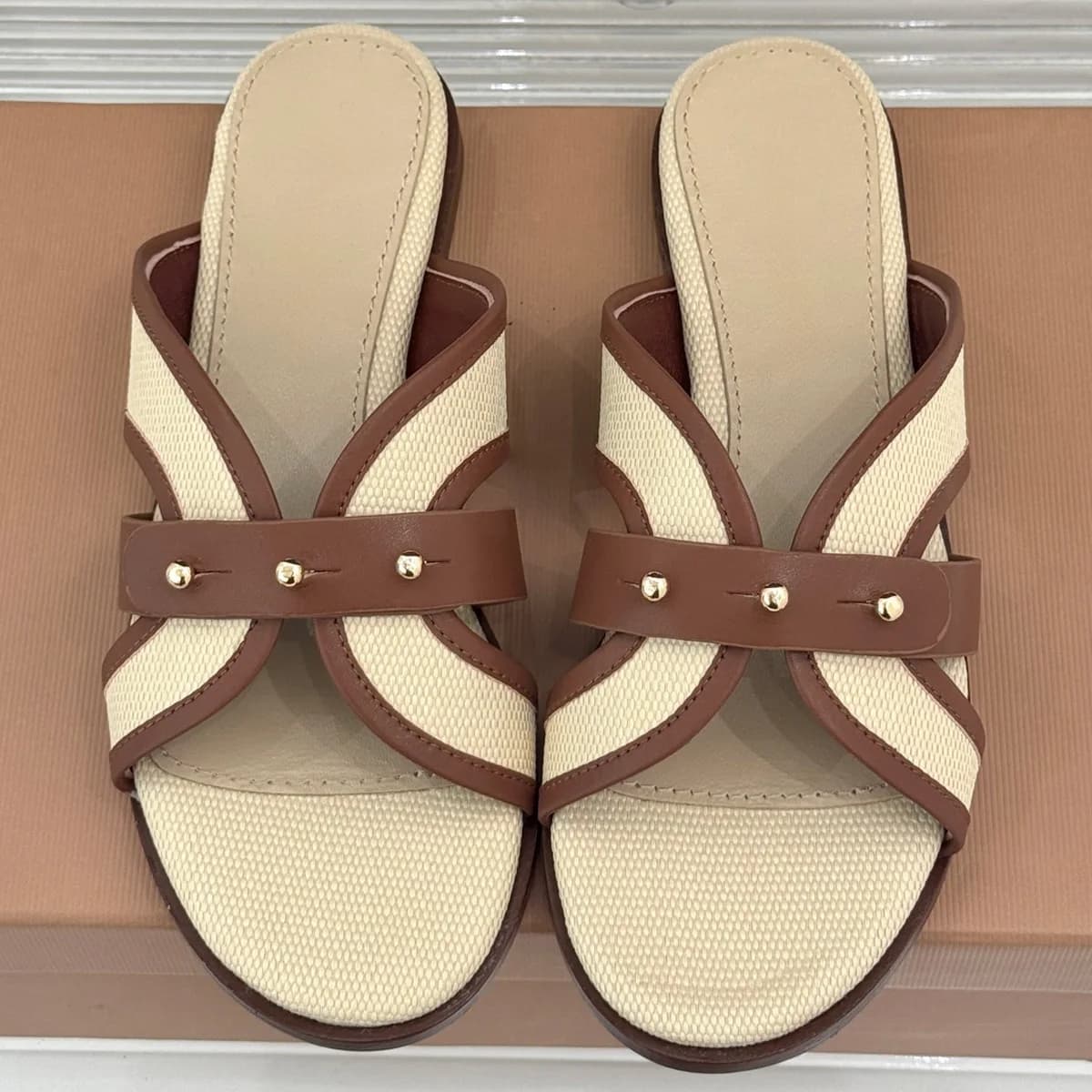 Sandali piatti da donna 2026 in tela e pelle con cinturino incrociato, eleganti slip-on per l'estate, per tutti i giorni e per appuntamenti YYT26032016