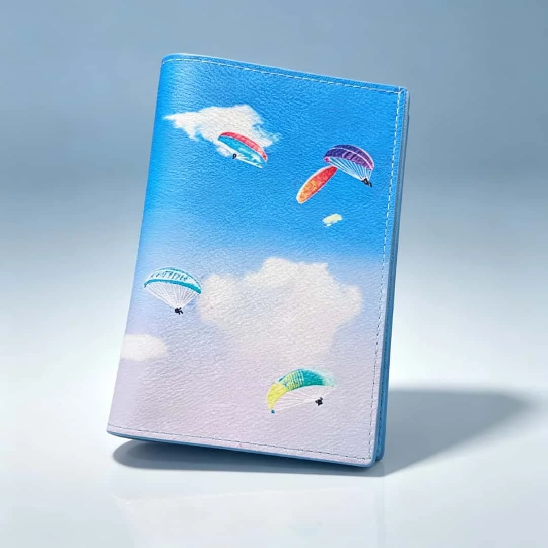77-2026 New Top-Tier Passport Holder – Stylish, premium feel with luxurious calfskin lining. Dimensions: 10 x 14 x 2.5 cm.