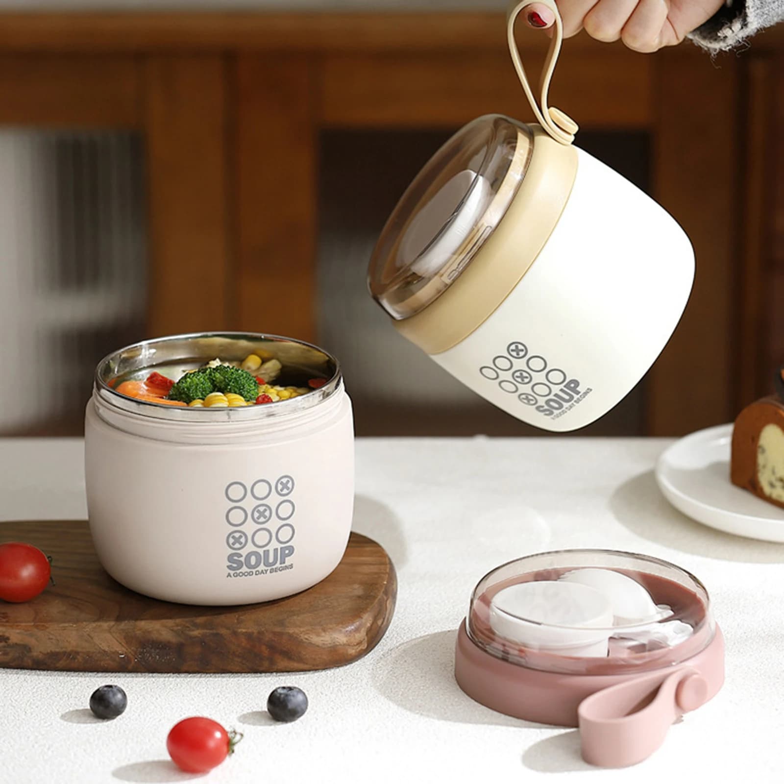 700ML Insulated Food Container Modern Stainless Steel Sealed Organizer Portable Holder for Student Camping Picnic Travel School