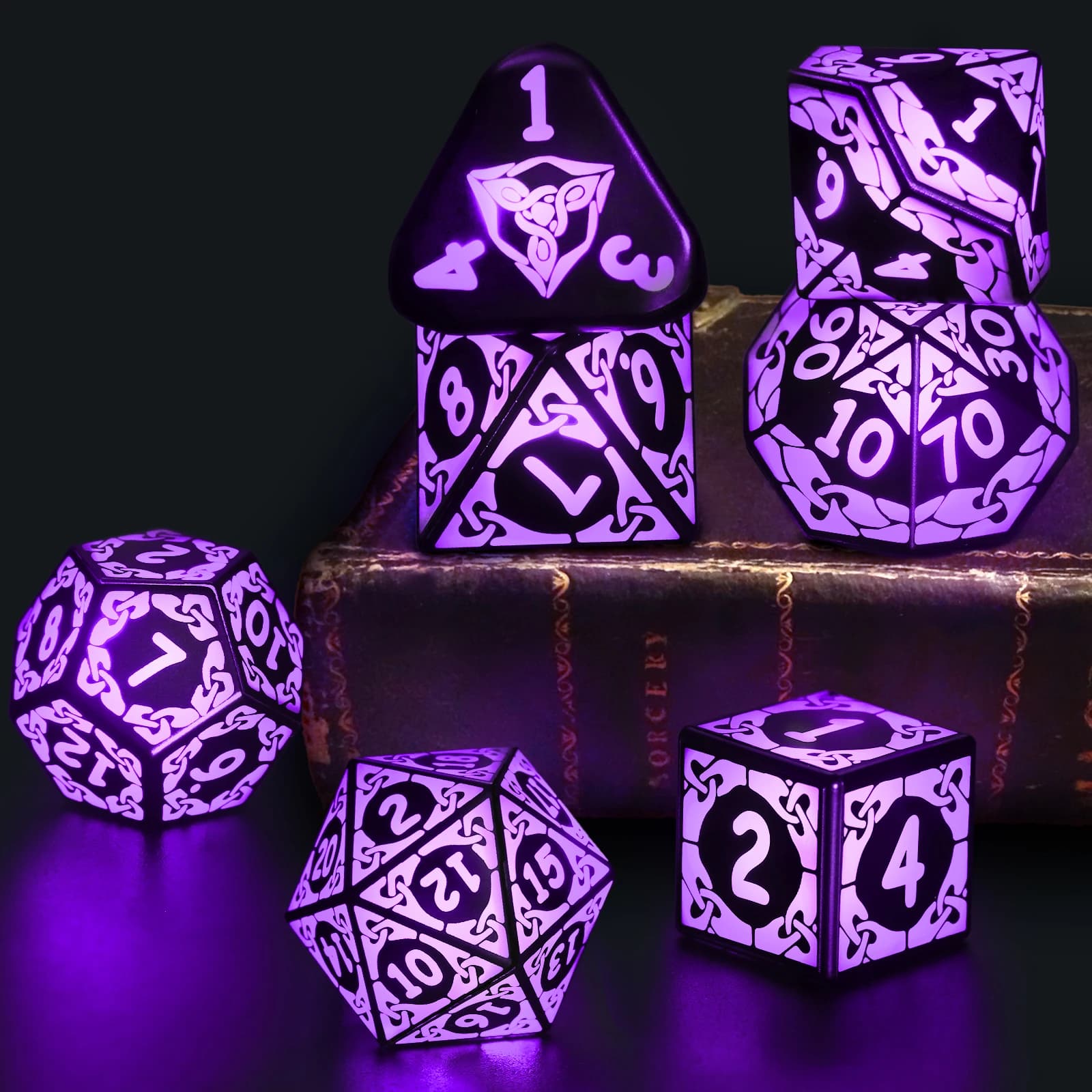 Dadi illuminati DND, set di dadi LED ricaricabili per regali di giochi di ruolo, dadi poliedrici D e D con scatola di ricarica