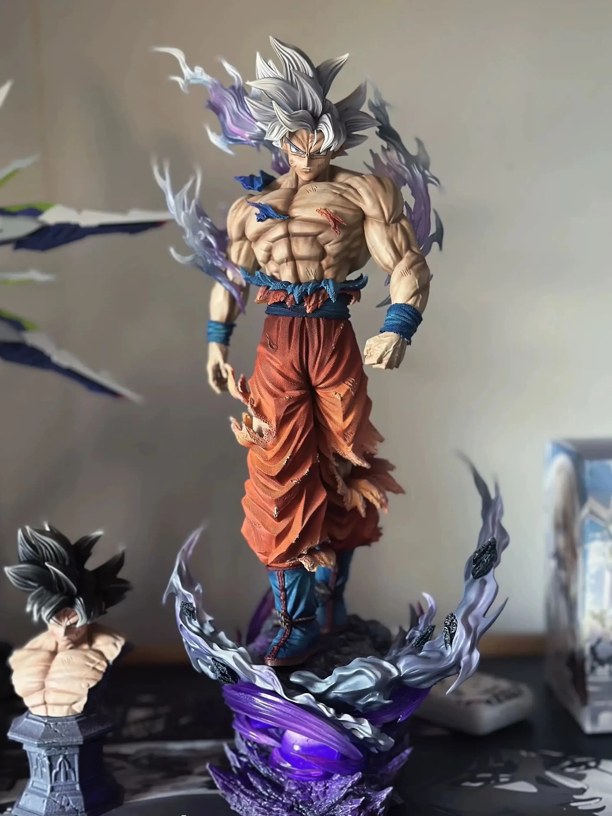 Goku: Ultra Instinct - Rising Clouds anime game peripheral models, trendy toys, anime figurines, table decorations