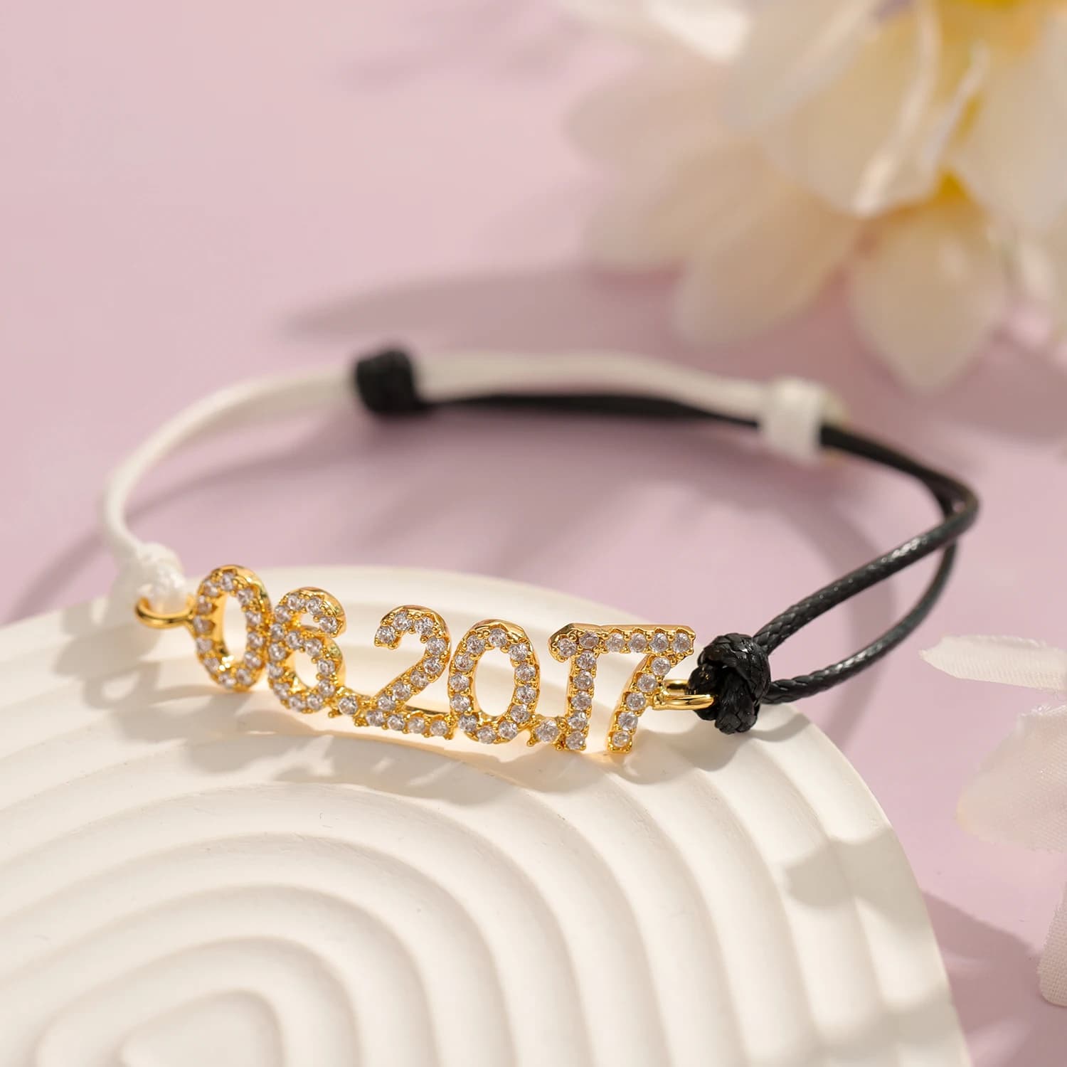 Bracciale con zirconi con data personalizzata Bracciale con numeri personalizzati Bracciale per coppia Bracciale in pelle bianca e nera Regalo da uomo per le donne