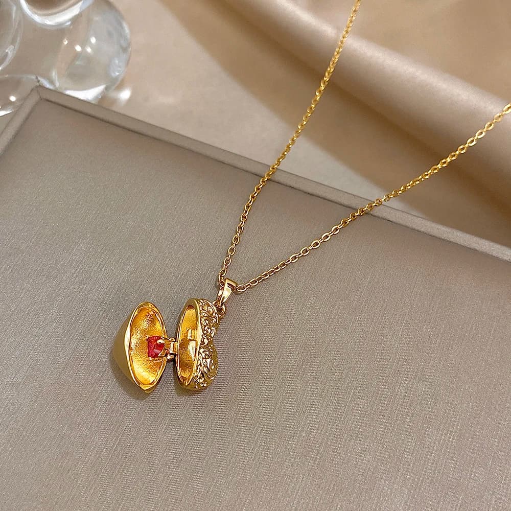 Freetry Romantic Openable Heart Locket Pendants Necklace Stainless Steel Memorial Necklace for Women Valentine Jewelry Gift
