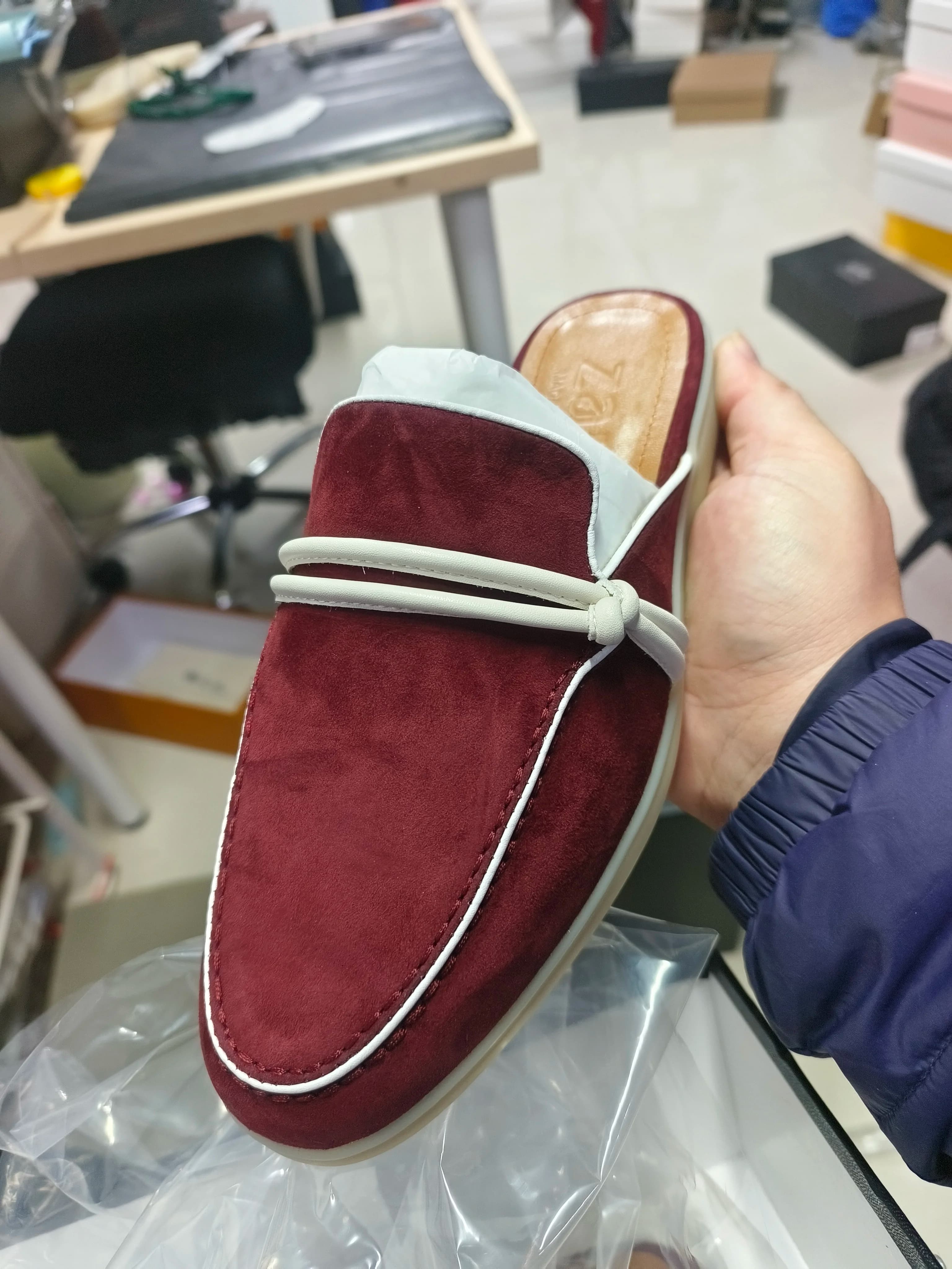 Mocassini da Donna di Lusso Design 2026 Nuovi Sandali Bassi Estivi Casual in Pelle Scamosciata Comodi per Donna