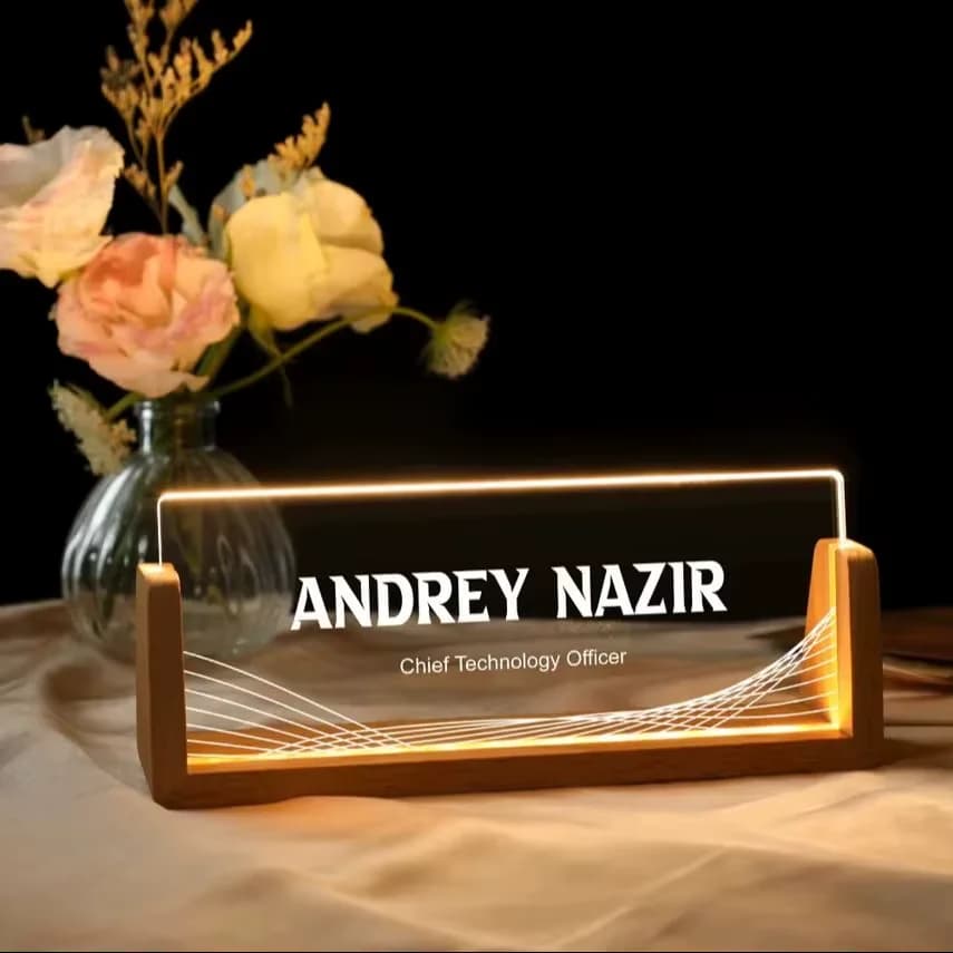 Targhetta da scrivania personalizzata con base in legno a LED Testo personalizzato Lettera Regali per l'anniversario Decorazione lampada 3D Insegna con nome in acrilico