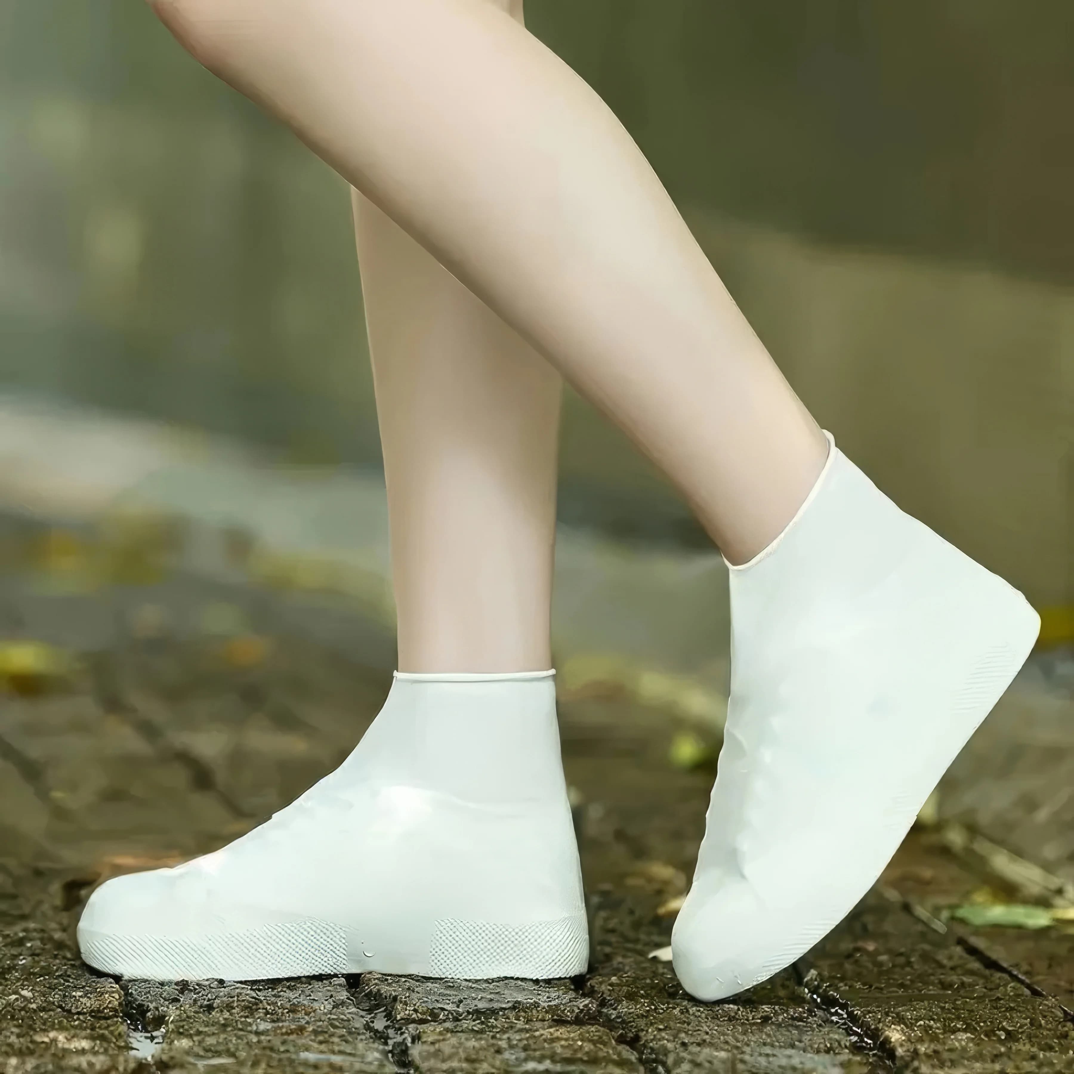 1 Copriscarpe impermeabile per stivali da pioggia in lattice, bianco, unisex, elastico, facile da pulire, resistente alle condizioni atmosferiche