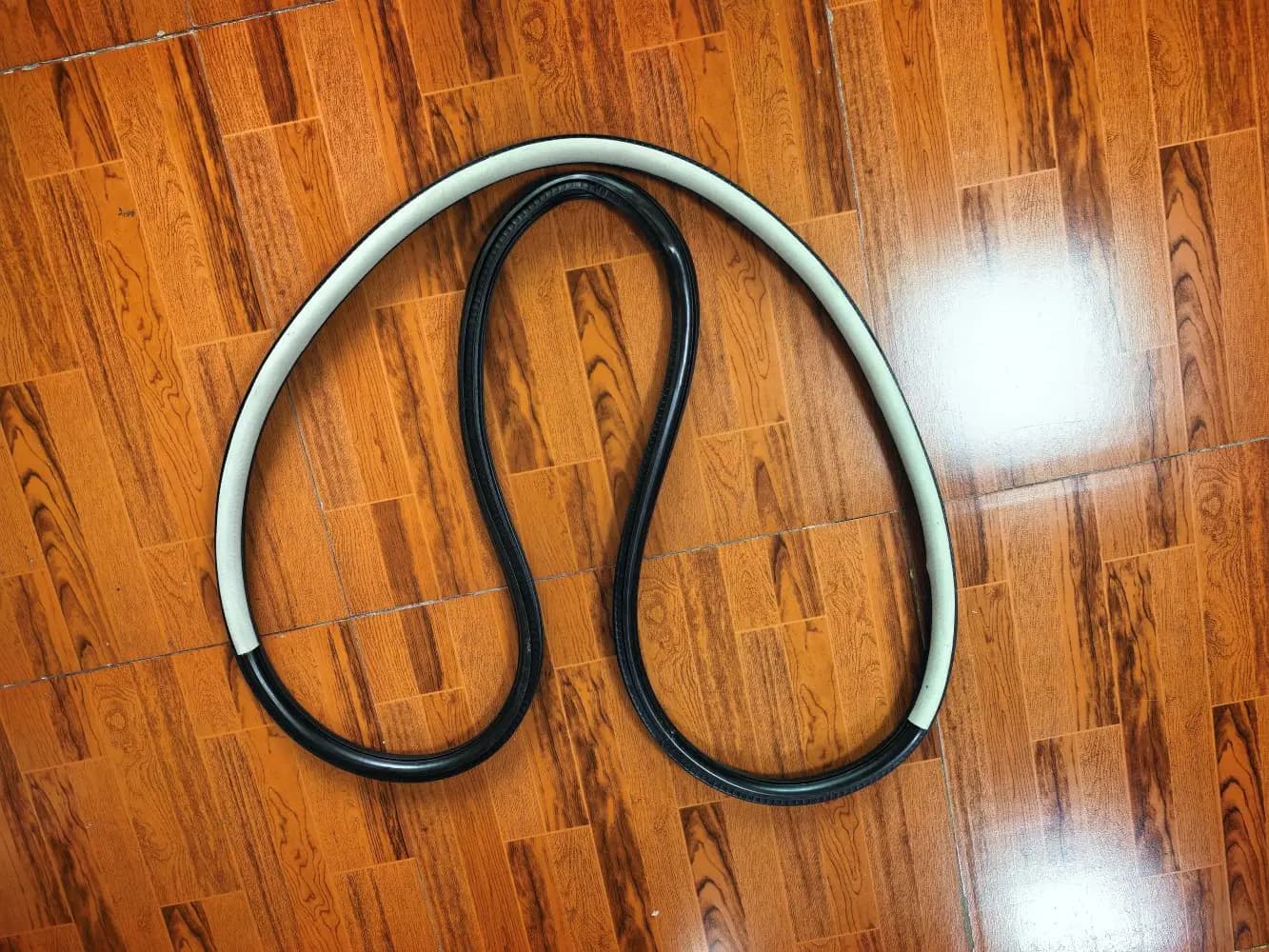 Guarnizione in Gomma per Porta Anteriore Destra, Interno Grigio, per VW Jetta / Bora MK4 Modelli 4 Porte
