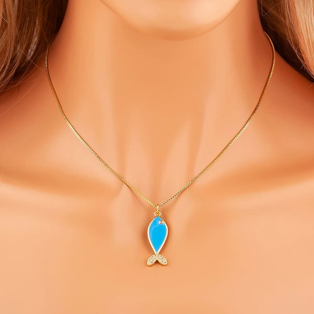 Nidin Dainty Enamel Fish Pendant Necklace For Women Inlaid CZ Crystal Fishtail Clavicle Chain Ocean Animal Jewelry Birthday Gift