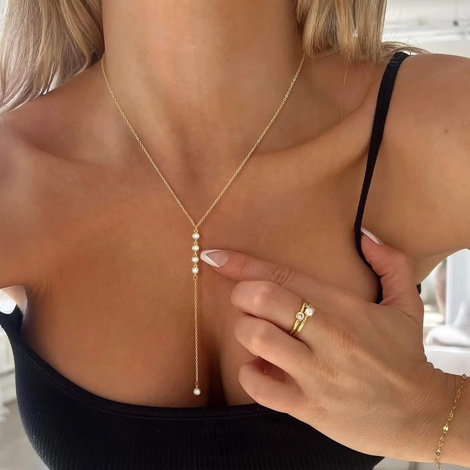 Collana Lariat con Cristalli Dorati, Catena a Y Minimalista con Pietre Trasparenti, Gioiello Elegante e alla Moda