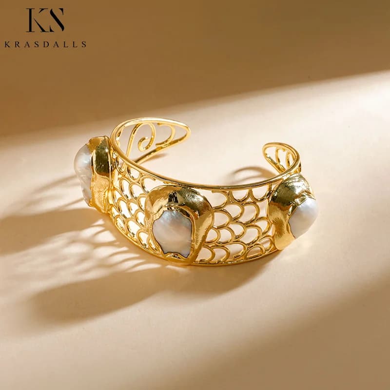 Bracciale aperto con rete da pesca a tre pietre preziose di perle barocche naturali fatte a mano di lusso per regalo di gioielli per le vacanze di festa delle donne