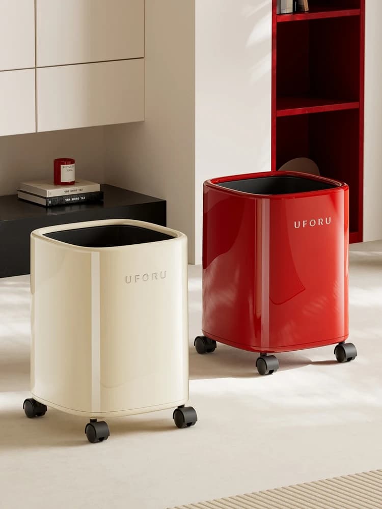 Un contenitore per rifiuti versatile con ruote, facile da pulire e ideale per l'uso domestico, perfetto per camere da letto, soggiorni e bagni.