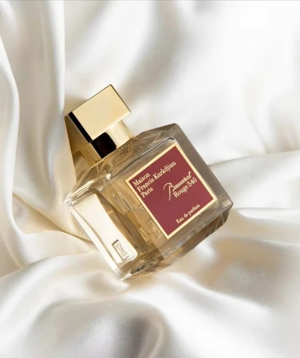 Maison Francis Kurkdjian Baccarat Rouge 540 Profumo Puro 2.3 Fl Oz, Fragranza di Lusso a Lunga Durata, Regalo Perfetto per Natale e Festività