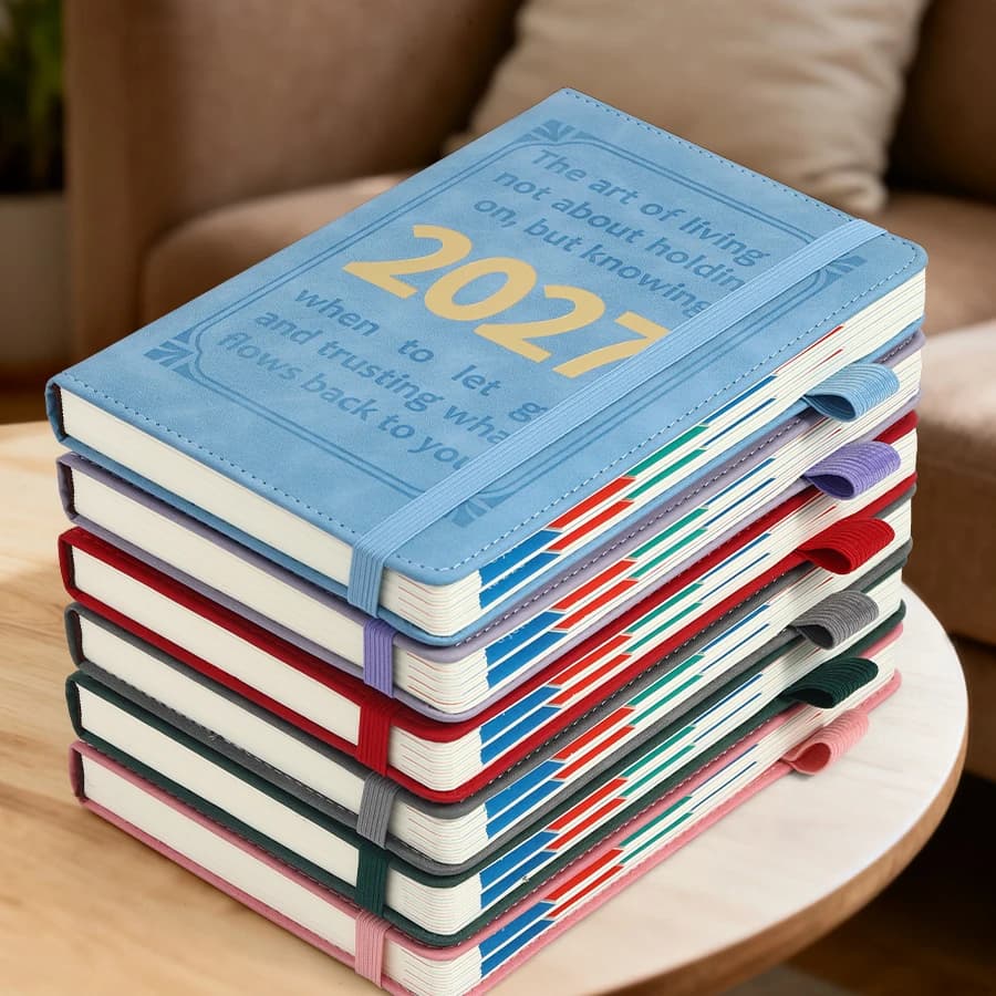 Agenda giornaliera 2027, 365 giorni, taccuino per la gestione del tempo, 320 pagine, weekend su una pagina, facile da pulire e con 2 note.