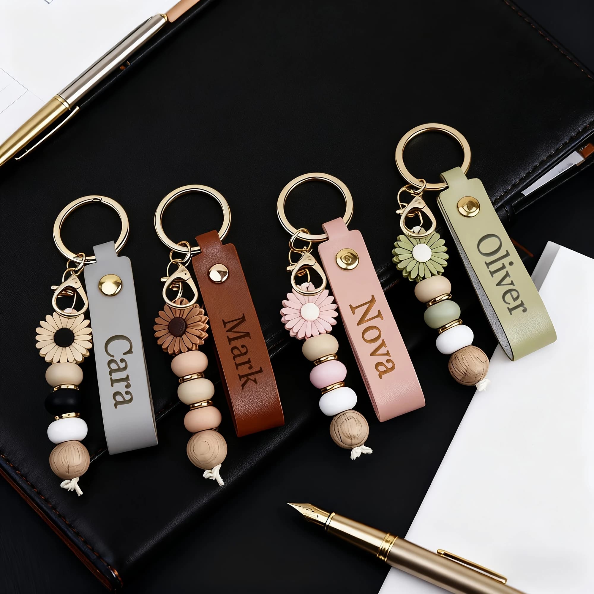 Custom Laser Engraved Daisy Bead PU Leather Keychain DIY Multi Color Name Floral Gift for Women Couples Anniversary