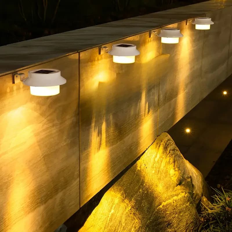 6 pezzi di luci solari a LED: pratiche luci di sicurezza solari di notte, portatili per interni ed esterni, tetto per recinzione con lampada di scarico