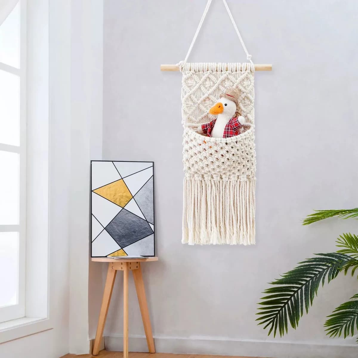 Boho Macrame Wall Pocket Handwoven Cotton Storage Net Wood Dowel Tassel Cream