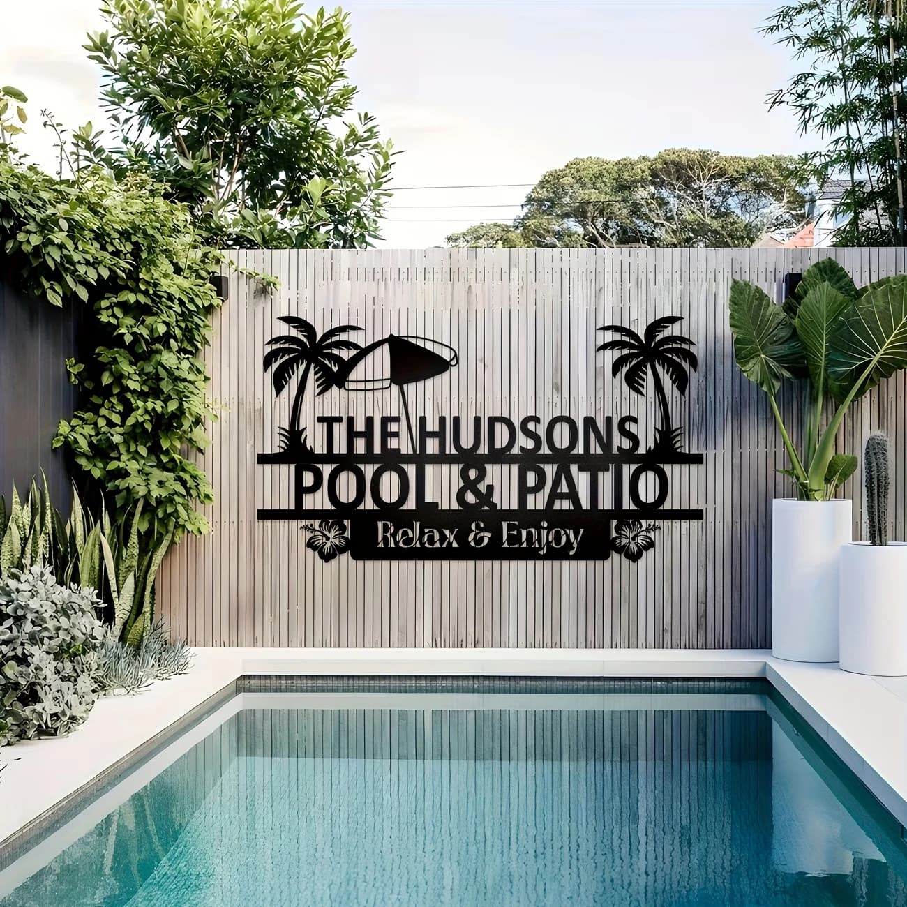 Targa personalizzata per piscina e patio, decorazione da parete in metallo con nome di famiglia personalizzato, palma e tavola da surf, decorazione per il bordo della piscina in giardino.