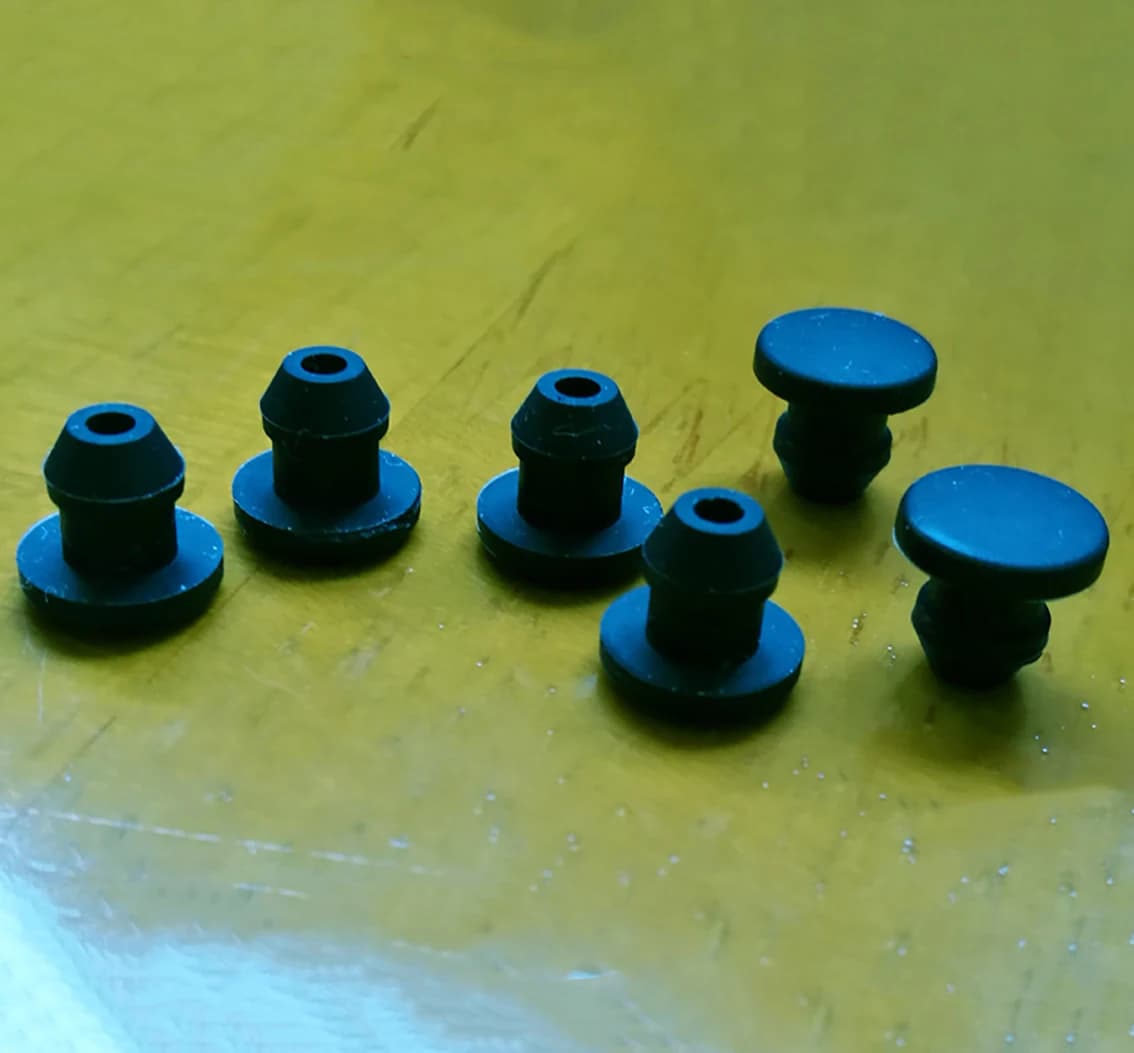 Tappi per fori in gomma siliconica nera da 15 pezzi da 5mm a 10mm coperchio per spina tipo T guarnizione a scatto tappi terminali per tranciatura tappo di tenuta