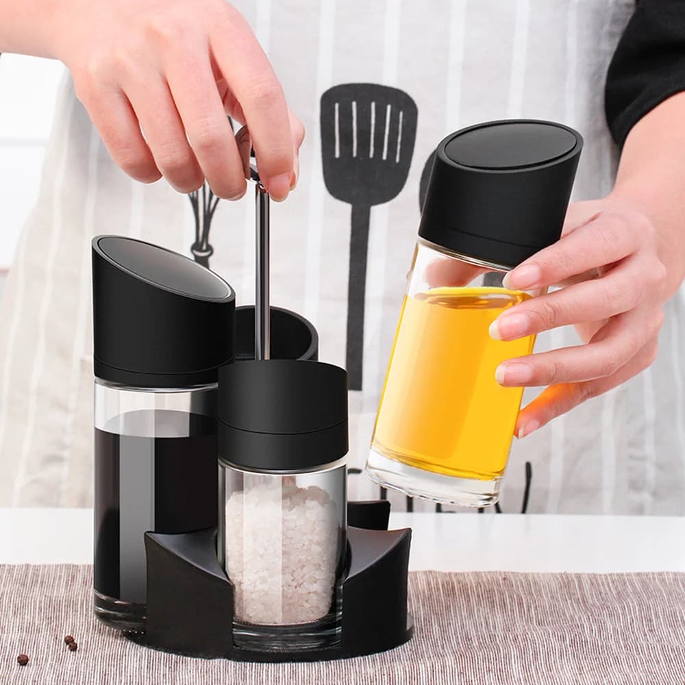 Set di galoni rotanti da 5 pezzi per contenitori di spezie Barattolo di condimento Saliera e pepe con bottiglia di aceto di olio Scaffale da cucina