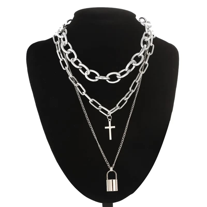 FNQUFUJ Collana a catena punk con gioielli estetici grunge a strati per donna uomo con lucchetto con ciondolo croce catene girocollo accessorio gotico