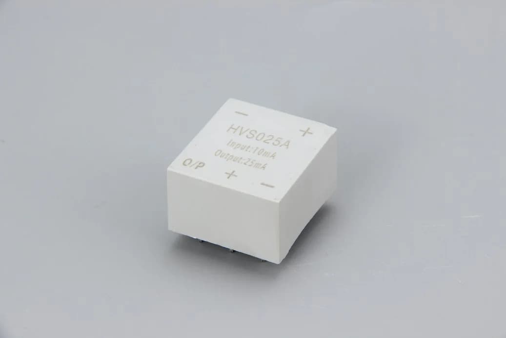 Sensore di tensione Hall ad anello chiuso serie 025A HVS5-25A