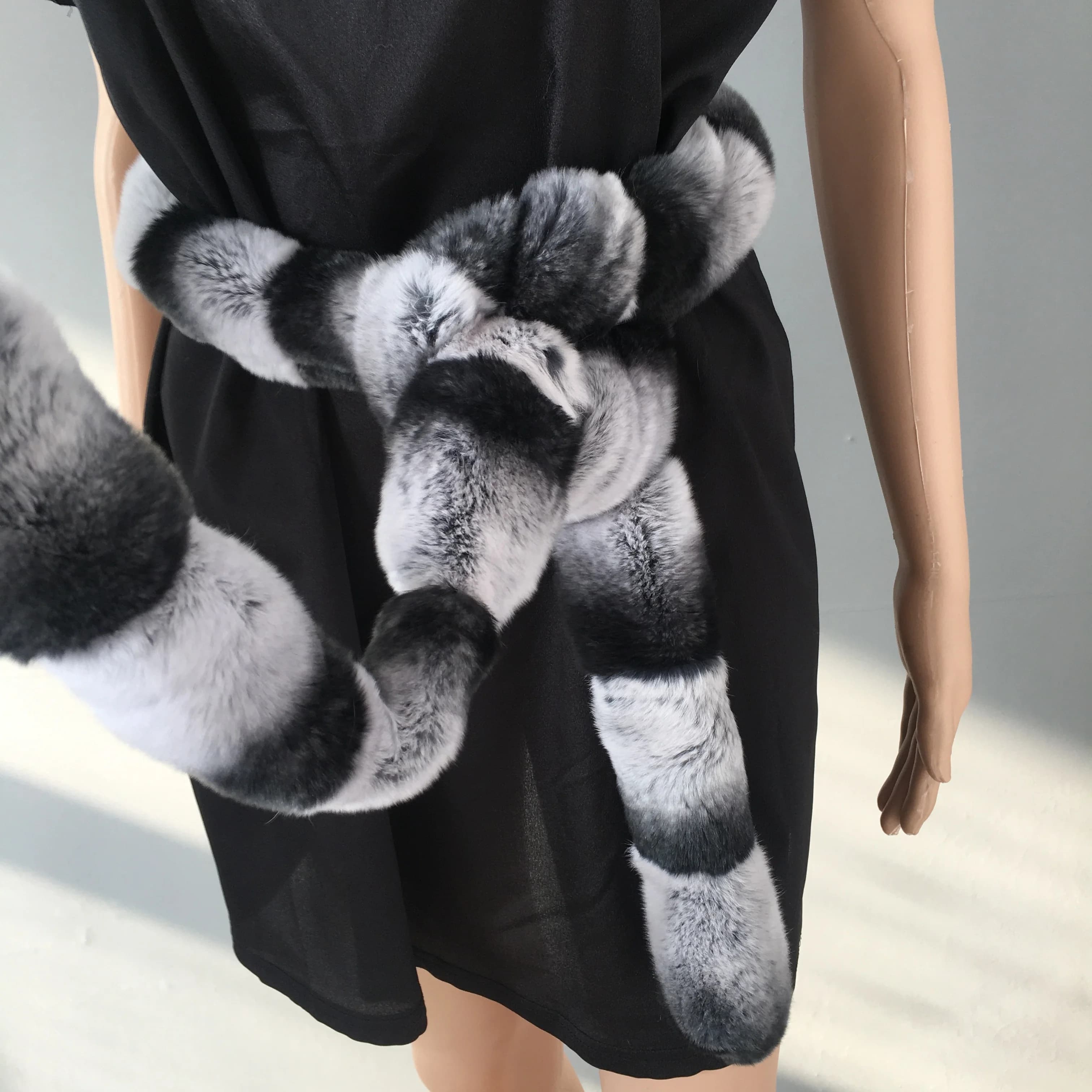 chinchilla Real Rex Fur neck men and women identical style Rex Rabbit Scarf Low-price sales are limited Natural fur Collar