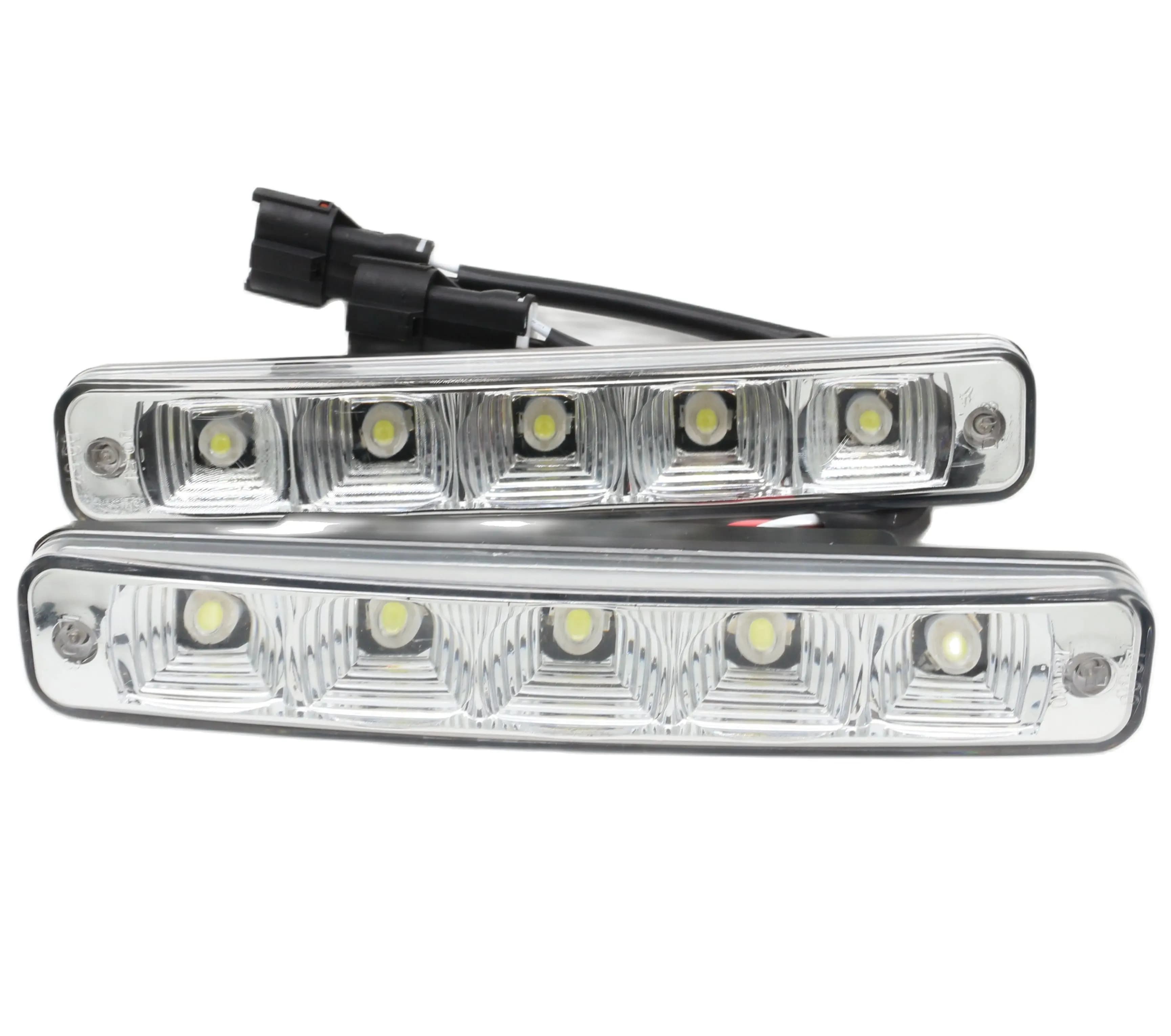2 pezzi 10W 12V E4 LED luce di marcia diurna per auto luce diurna DRL fendinebbia 6000K impermeabile super luminoso guscio in alluminio bianco
