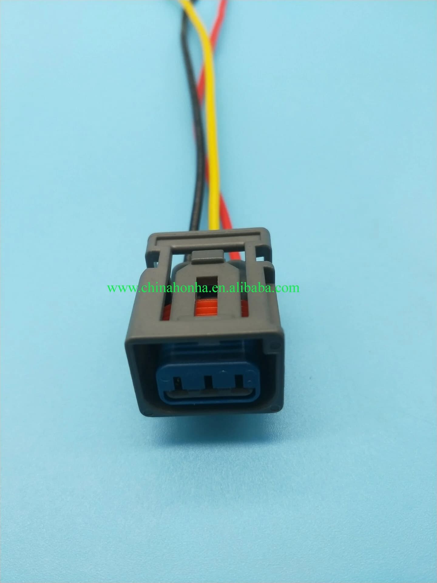Waterproof automotive connector housing with 3-pin/vine female ignition reel plug 5 pieces