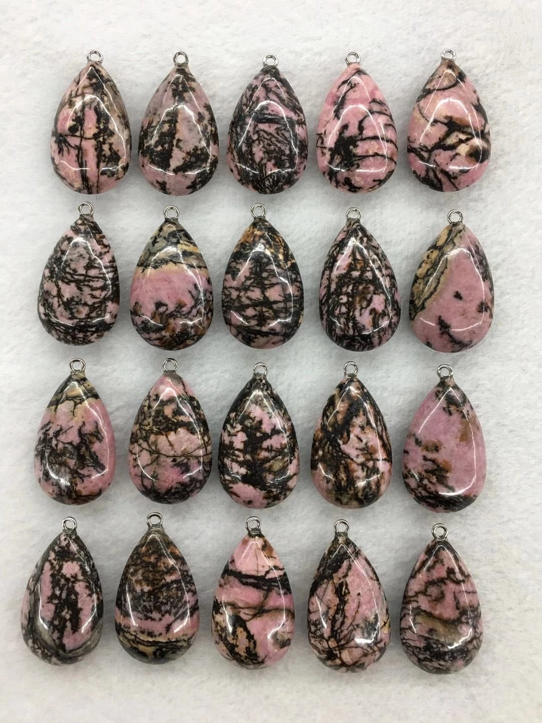 Commercio all'ingrosso 10 pz/pacco ciondolo con perline di rodonite, collana di gioielli con pietre preziose a forma di pera fai da te 32mm