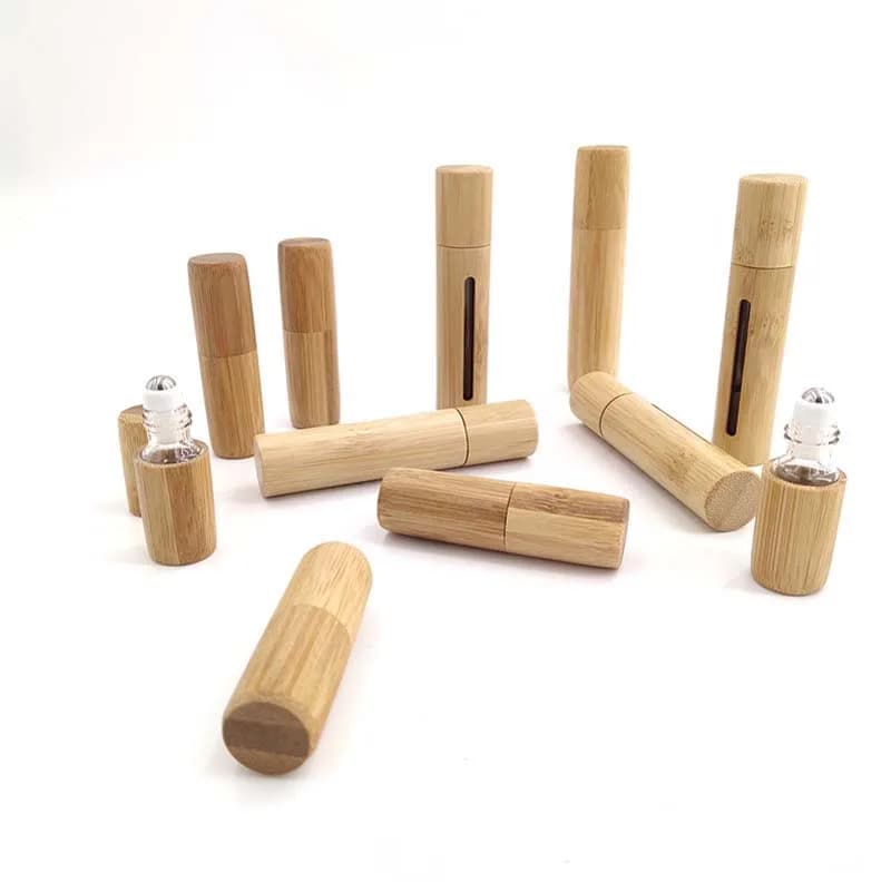 5 10ml Bottiglia di legno di bambù naturale Bottiglia di olio vuota di profumo Rotolo in acciaio sulla sfera Bottiglia di profumo per aromaterapia Bottiglia di olio a rullo