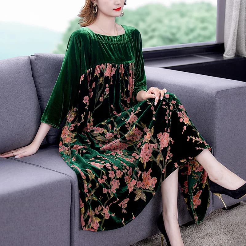 Women's Velvet Dress 2025 New Casual Mom's Loose Maxi Long Sleeves Print Winter Party Dresses