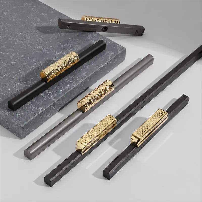 KK & FING Maniglie per porte dell'armadio da cucina in oro nero Maniglie per armadi in lega di alluminio Manopole per cassetti Maniglia per mobili Hardware