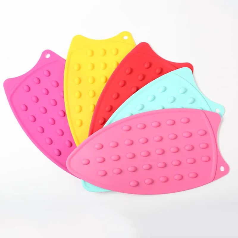 Silicone 1 PC Flexible Ironing Blanket Heat-resistant Dotted Bubbled Portable Iron Rest Pads Ironing Board Pad