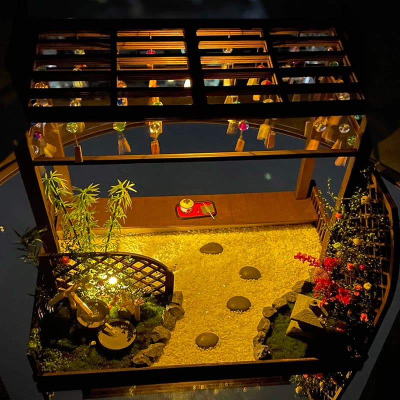 Casa delle bambole in legno fai-da-te mobili in miniatura con Kit LED Campanula giapponese cortile case delle bambole assemblare giocattolo regalo per bambini Casa