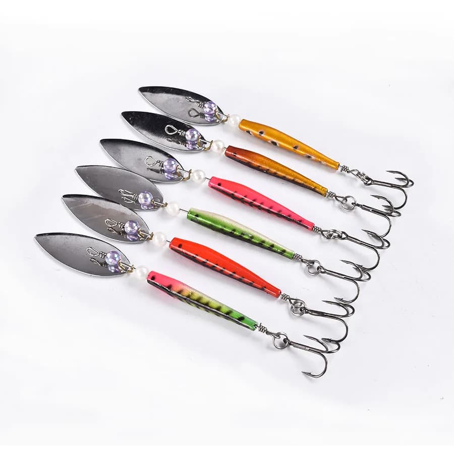 Spinner Cucchiaio di Metallo Richiamo di Pesca 14g Paillettes Crankbait Cucchiaio Esche Artificiali Wobbler Rotante Esca con Treble Ganci