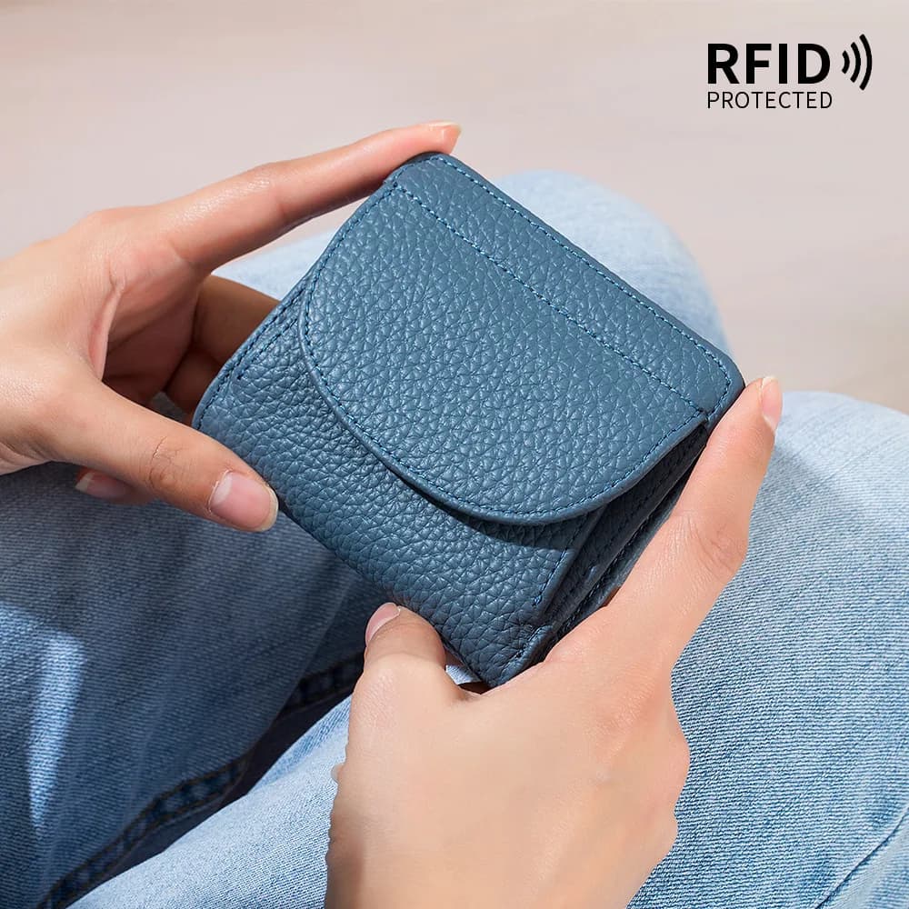 A3406 Portamonete per ragazze popolari Lady Small Billfold Strato superiore in vera pelle di mucca Slot per schede RFID Borsa con patta Portamonete Portafoglio Frizione