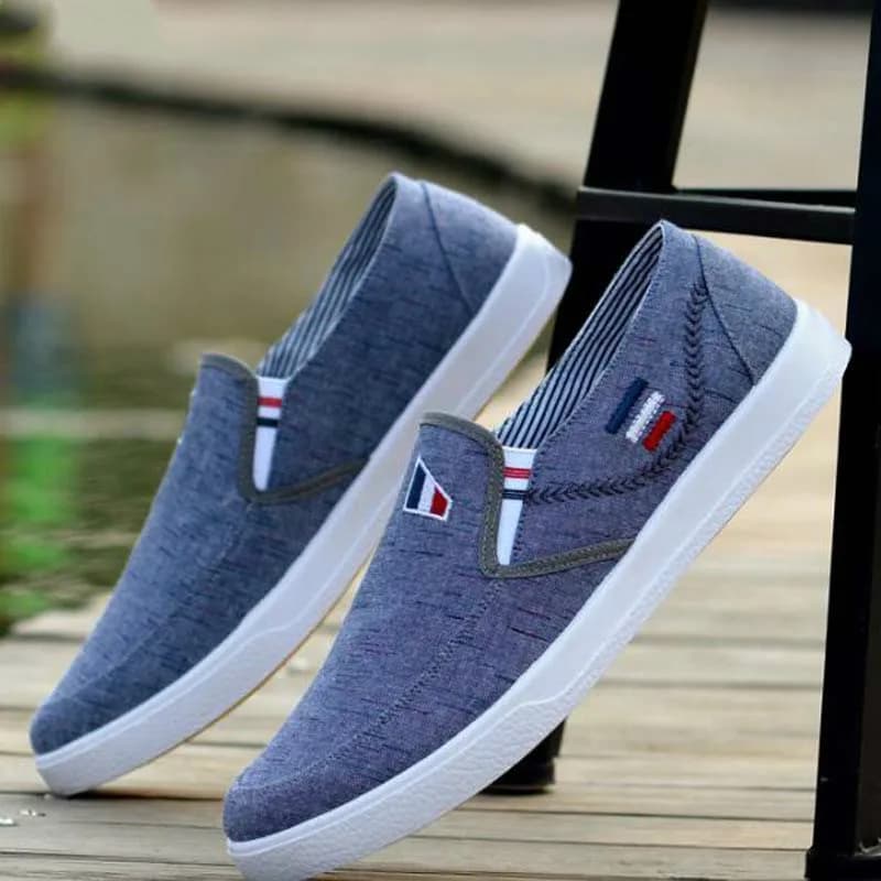 New Arrival Slipony Men Fashion Men Sneakers Flats Casual Shoes Denim Canvas Shoes Nice Comfortable Men Shoes Loafer fgb67